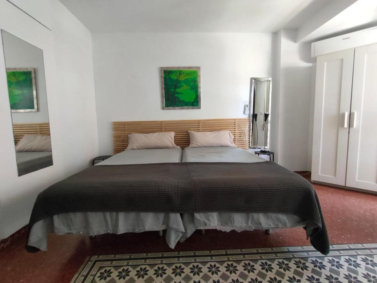 Flat2 Studio 150M From The Beach With Pool Torre Del Mar Exteriör bild